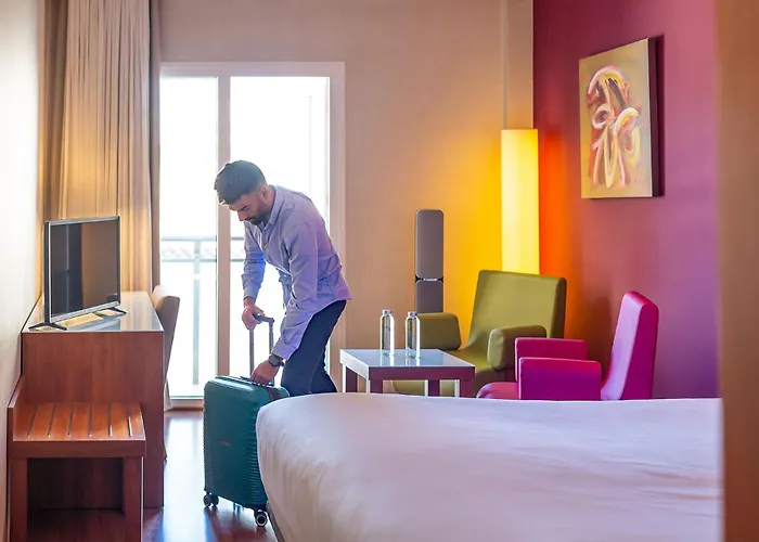 Num Hotel